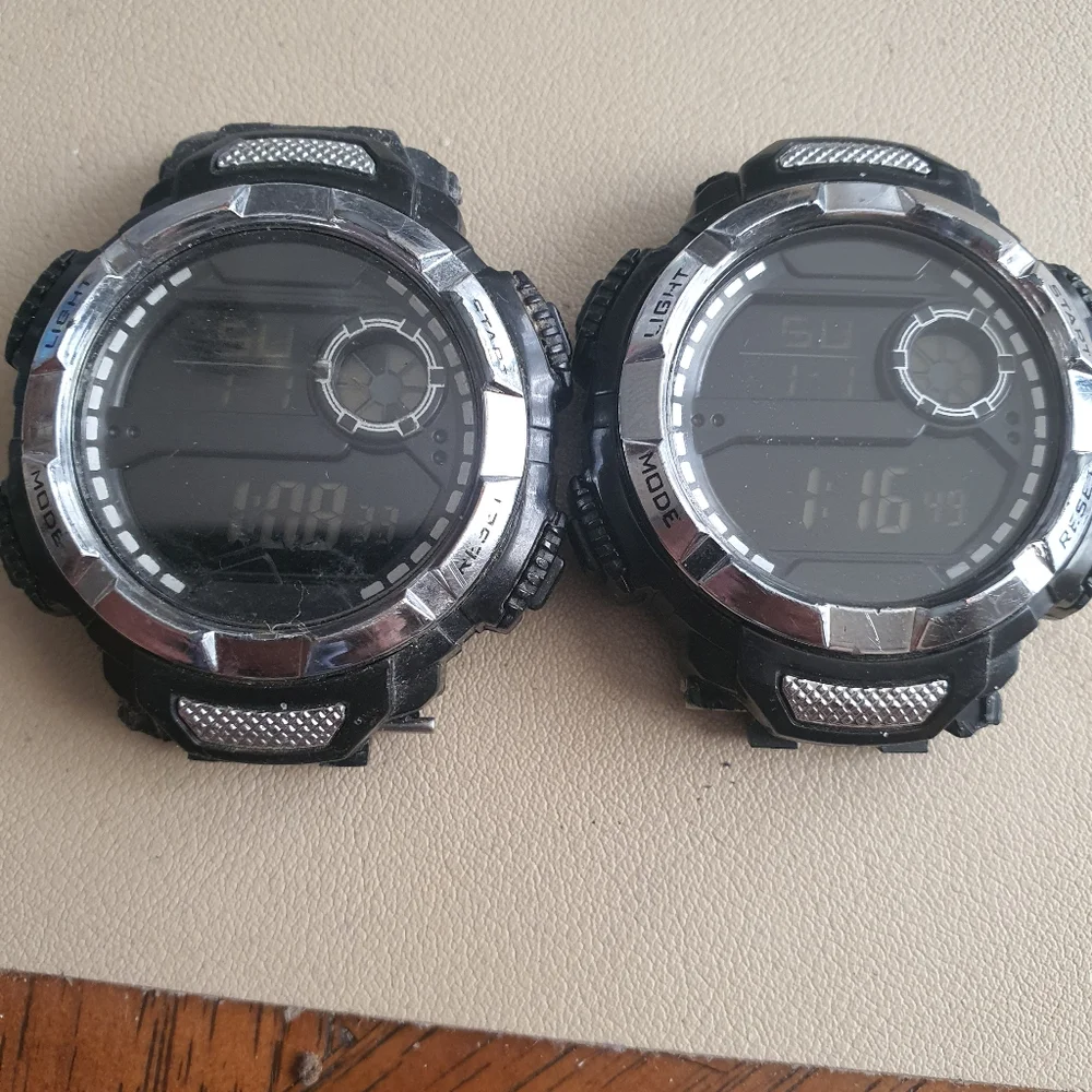 10/$20 Lot Of 2 Digital Alarm Chrono Men's Watches